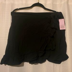 NWT Black Side Tie Mini Skirt
